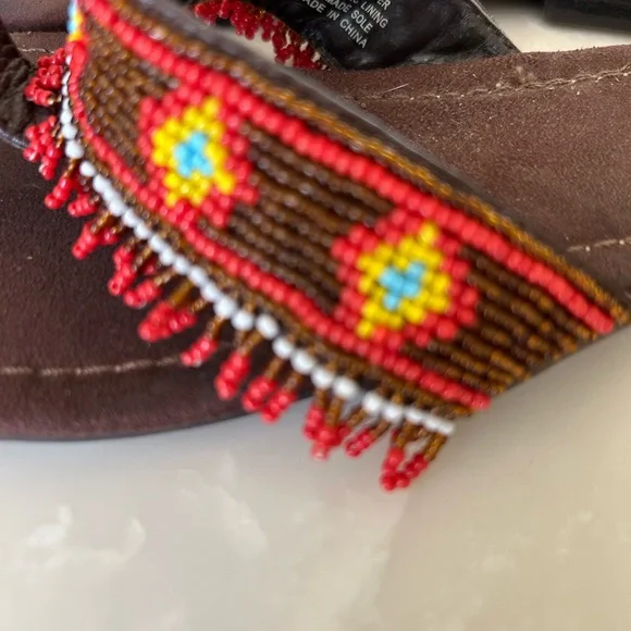 Beaded Leather Thong Sandals by Unlisted, Multi Colors, Sz 7.5, Great Condition! - Picture 6 of 11